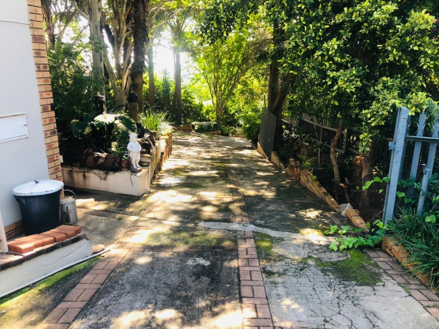 5 Bedroom Property for Sale in Protea Park North West